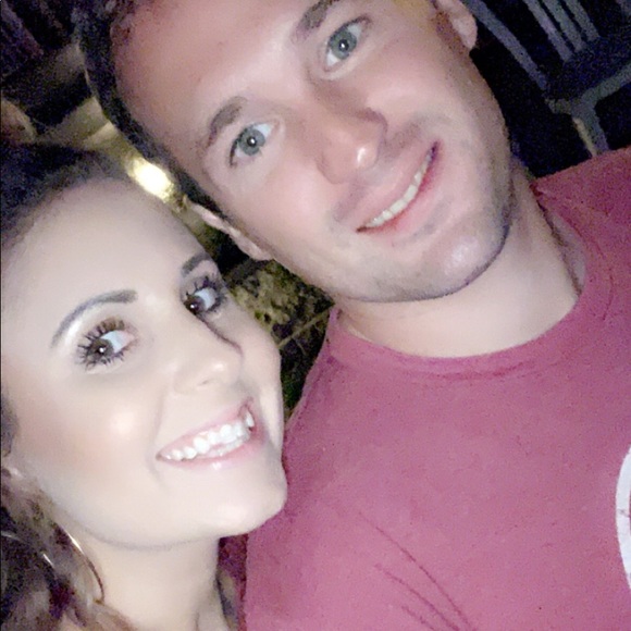 Meet your Posher, Tiffany - Picture 1 of 1